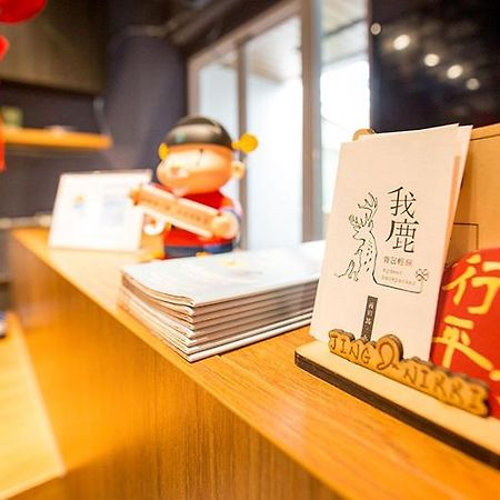 Mydeer Backpacker Hostel Tainan Exterior photo