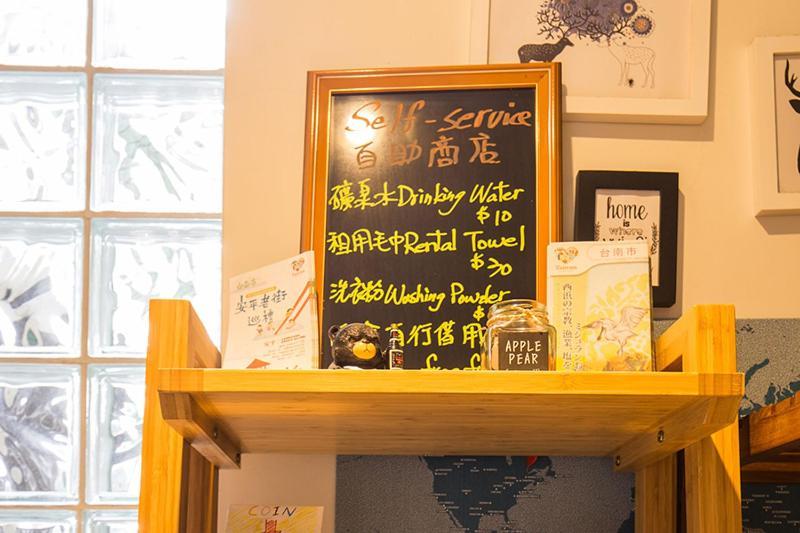 Mydeer Backpacker Hostel Tainan Exterior photo